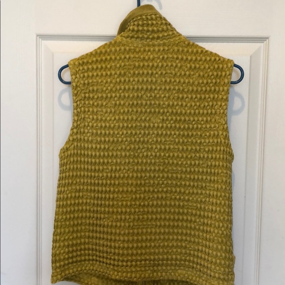 Mod-O-Doc celery colored women’s vest - Picture 4 of 6